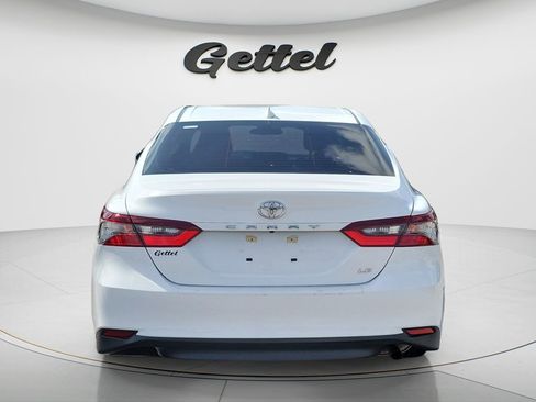 Certified 2022 Toyota Camry LE FWD image 5