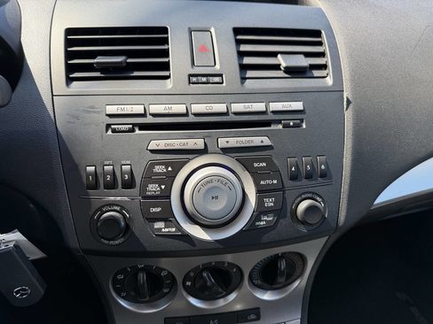 Used 2011 MAZDA MAZDA3 s Sport image 26