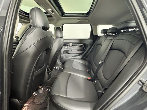 Used 2019 MINI Cooper Clubman S w/ Premium Package FWD image 30