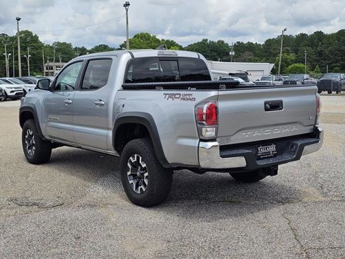Used 2022 Toyota Tacoma TRD Off-Road RWD image 13