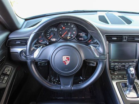 Used 2014 Porsche 911 Carrera image 22