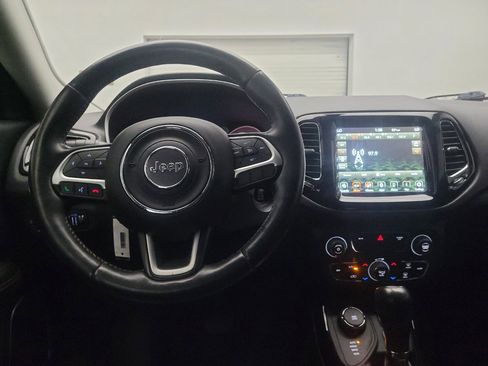 Used 2018 Jeep Compass Limited w/ Navigation Group AWD/4WD image 22