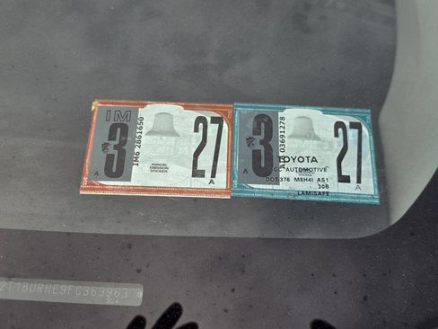 Used 2015 Toyota Corolla S image 23