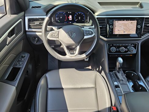 Certified 2021 Volkswagen Atlas Cross Sport SEL R-Line FWD image 12