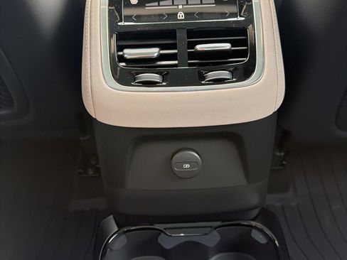 New 2026 Volvo XC90 T8 Plus w/ Protection Package AWD/4WD image 70