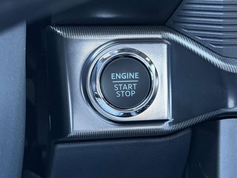 New 2025 Ford F150 Lariat w/ Equipment Group 502A High image 43