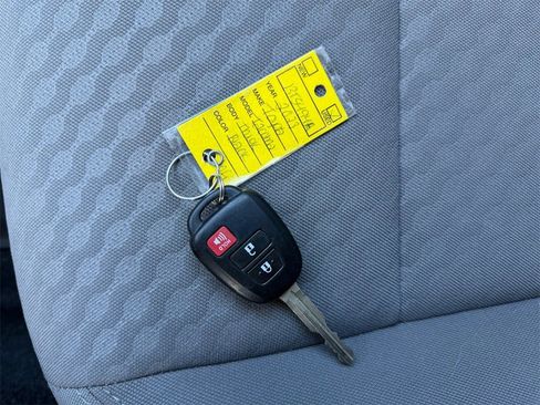 Certified 2023 Toyota Tacoma SR image 28