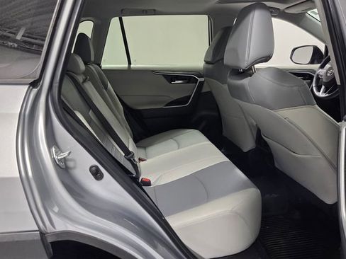 Used 2021 Toyota RAV4 XLE Premium FWD image 16