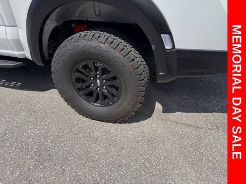 Used 2024 Ford F150 Raptor AWD/4WD image 9