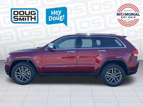Certified 2022 Jeep Grand Cherokee Limited AWD/4WD image 3