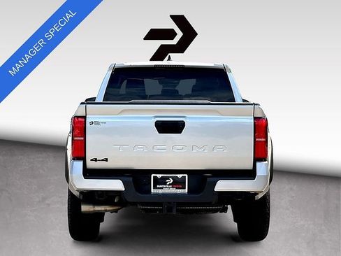 Used 2024 Toyota Tacoma TRD Off-Road AWD/4WD image 7