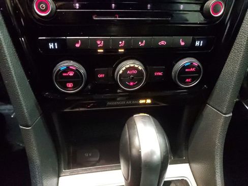 Used 2020 Volkswagen Passat 2.0T SE image 19