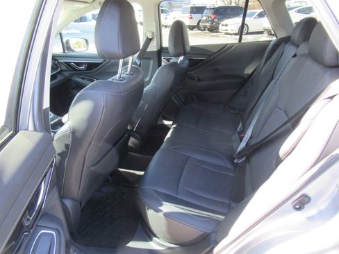 Used 2020 Subaru Outback Limited image 15