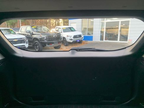 Used 2019 Toyota RAV4 XLE image 39