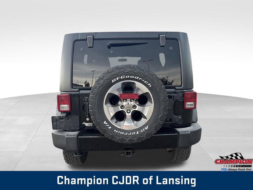 Used 2016 Jeep Wrangler Unlimited Sahara AWD/4WD image 6