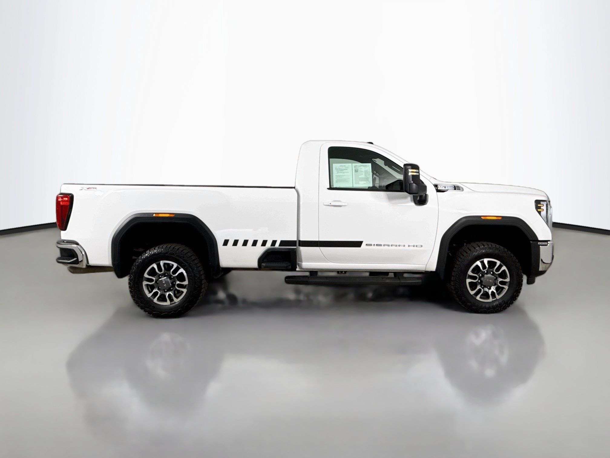 Used 2024 GMC Sierra 2500 SLE w/ SLE Convenience Package AWD/4WD image 9
