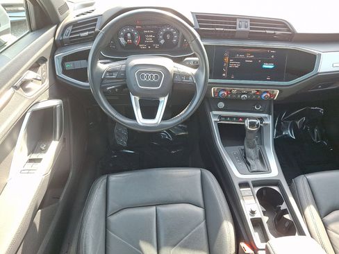 Used 2020 Audi Q3 2.0T Premium w/ Convenience Package image 4
