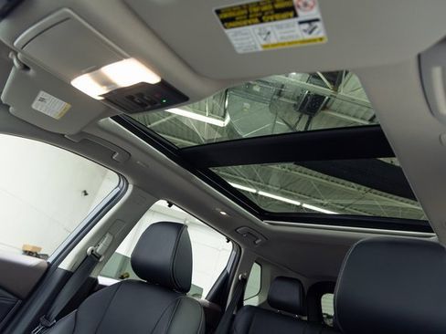 Used 2022 Nissan Rogue SL w/ SL Premium Package image 13