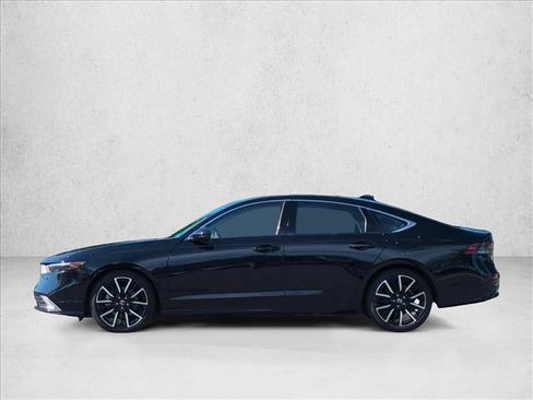 Used 2024 Honda Accord Touring image 8