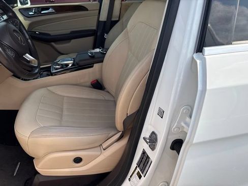Used 2019 Mercedes-Benz GLS 450 4MATIC image 10