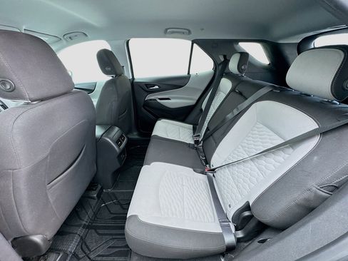 Used 2020 Chevrolet Equinox LS w/ LS Convenience Package FWD image 15