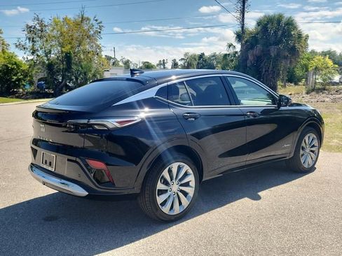 New 2026 Buick Envista Avenir FWD image 4