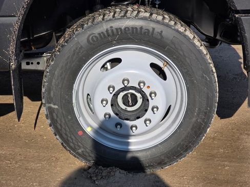 New 2026 Ford F450 XL w/ XL Chrome Package image 10