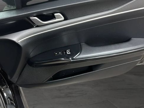 Used 2025 Kia K5 LXS FWD image 19