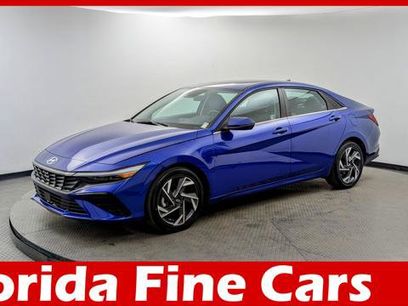 Used 2025 Hyundai Elantra Limited