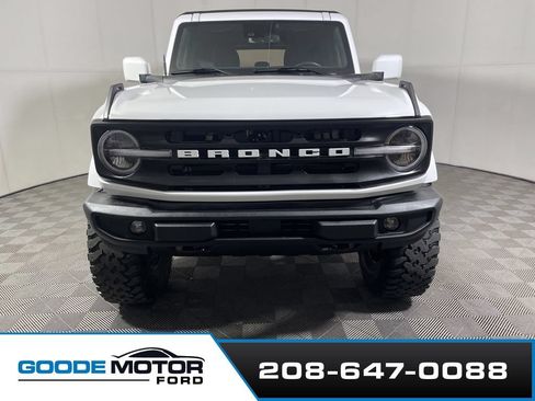 Used 2022 Ford Bronco Outer Banks AWD/4WD image 3
