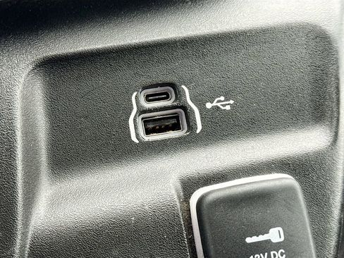 Used 2024 RAM ProMaster 3500 w/ Premium Convenience Group FWD image 15