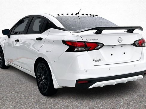 Used 2020 Nissan Versa S image 5