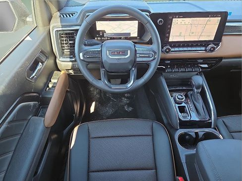 New 2026 GMC Canyon AT4 w/ AT4 Premium Package image 11