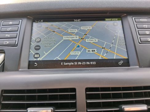 Used 2016 Land Rover Discovery Sport HSE image 21