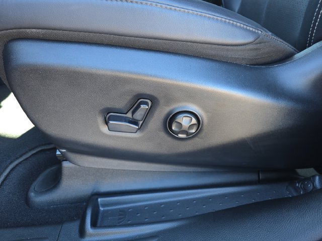 Used 2025 Chrysler Pacifica Select FWD image 29