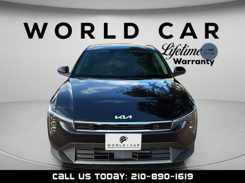 Used 2025 Kia K4 EX image 4