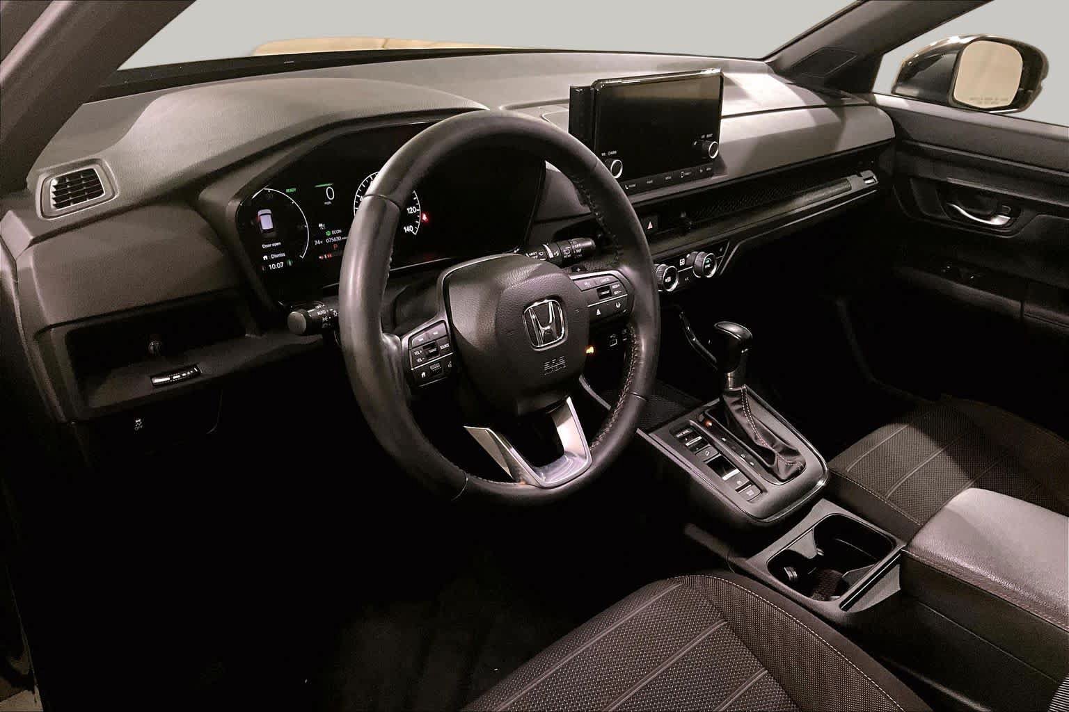 Used 2024 Honda CR-V Sport image 17