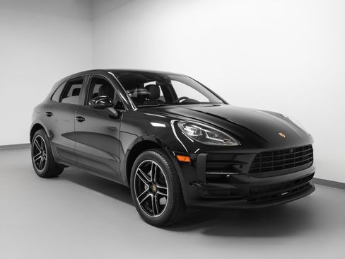 Certified 2021 Porsche Macan AWD/4WD image 10