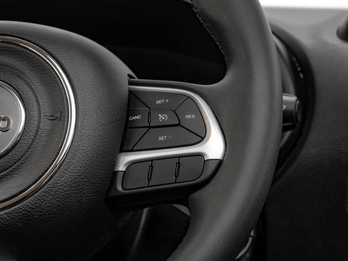 Used 2021 Jeep Renegade Latitude AWD/4WD image 15