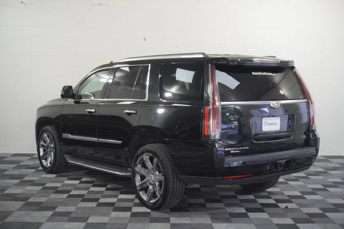 Used 2016 Cadillac Escalade Luxury AWD/4WD image 3