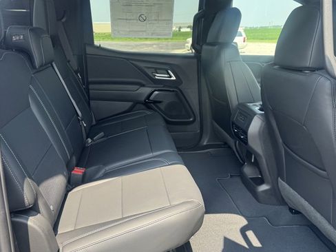 New 2025 Chevrolet Silverado EV LT image 17