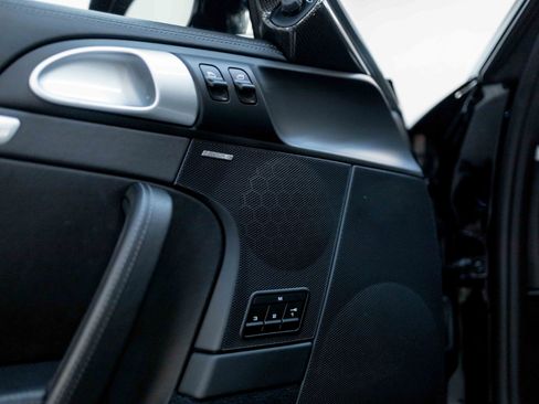 Used 2012 Porsche 911 Turbo image 32