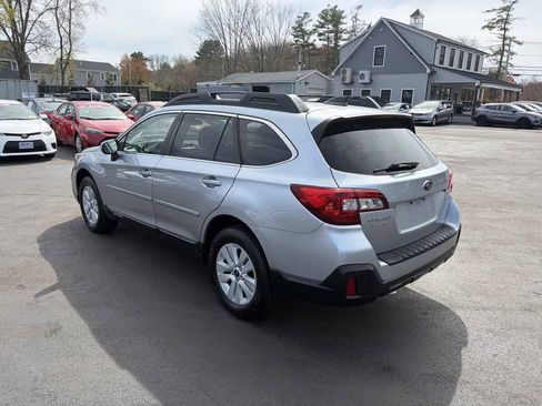 Used 2018 Subaru Outback 2.5i Premium AWD/4WD image 5