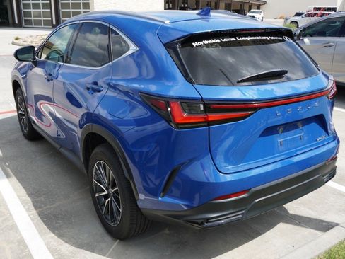 Used 2025 Lexus NX 250 FWD w/ Towing Package (2000 Lbs) image 7