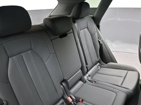 Used 2025 Audi Q5 Premium Plus w/ Premium Plus AWD/4WD image 16