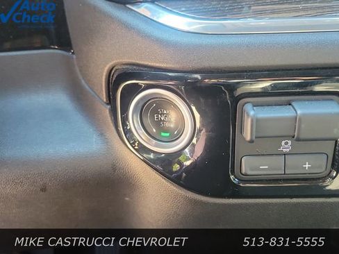 Used 2025 Chevrolet Silverado 1500 LT AWD/4WD image 20