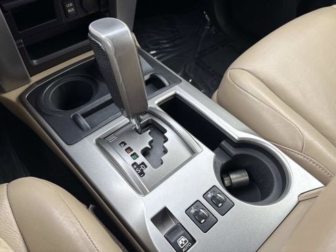 Used 2013 Toyota 4Runner SR5 image 24