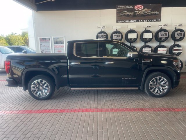 Used 2024 GMC Sierra 1500 Denali AWD/4WD image 4