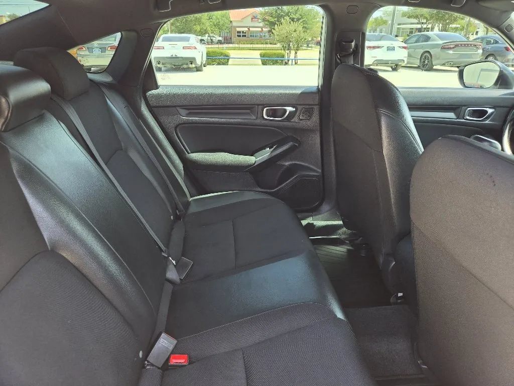 Used 2023 Honda Civic Sport image 21
