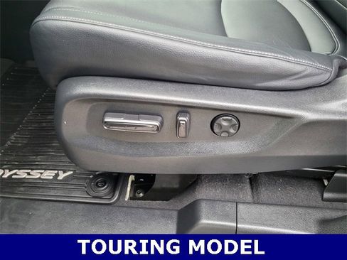 Used 2024 Honda Odyssey Touring image 16